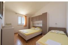 Apartments Jurko Apartment 2 – A3+2 žuti foto 3
