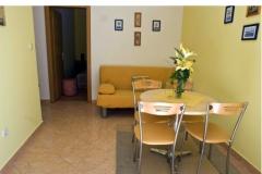 Apartments Deak Komarna Apartment 6 – žuti foto 1