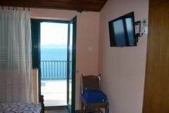 Apartments Sliskovic, 1. line to sea Apartment 1 – Apartman 1 foto 3