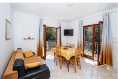 Apartments Jelena Apartment 2 – bijeli foto 1