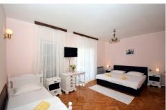 Pension Dioklecijan Room 2 – G 3 foto 5