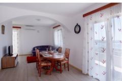 Apartments Andreja Apartment 2 – The red foto 3