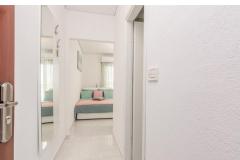 Family friendly Apt with a pool  Apartment 4 – Sea foto 3