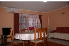 Apartments Šumera   Apartment 1 – A2+2 foto 1