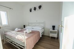 Bruno's Poolside Retreat Apartment 2 – A2 foto 5