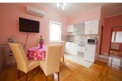 Apartments Iris Apartment 2 – rozi foto 3