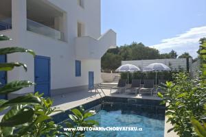 Apartments Arya – Rogoznica