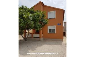 Apartment Laura  – Vir