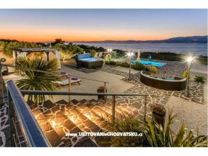 Luxury Villa MIS