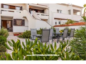 Apartments Dupin