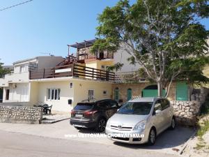 Apartments Cajner Pag