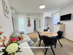 Flowers Apartments Pula