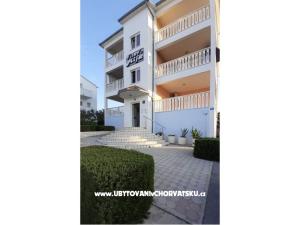 Apartments ***Villa Mija***
