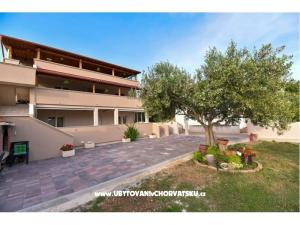 Apartments Kristijan