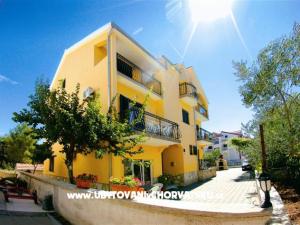 Apartments Petar - House