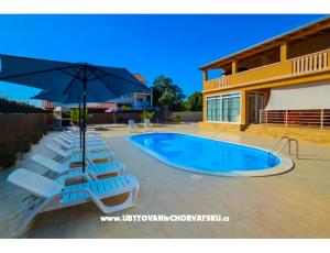 Lucija Retreat - Apartments 