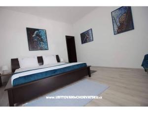 Apartments ĐINA Selce