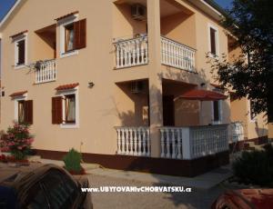 Apartments Josip - Malinska, Krk