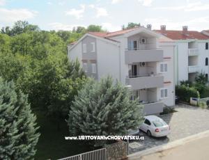 Apartments Klarić