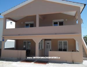 Apartments Drago Ninske Vodice