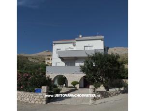 Apartments Tončica-H Pag