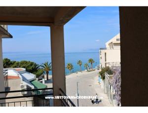 Beachfront Apartment Marin
