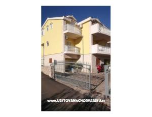 Apartments Vinko Banovac 