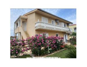 Apartments Lolo