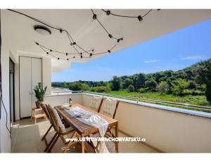 Nice New Apartments near Kamenjak