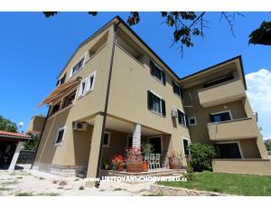Apartments Natasa