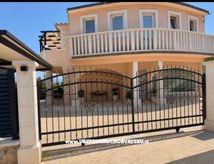 Ivona Apartments