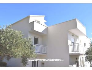 Apartments Marin