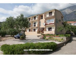 Apartments Luketina