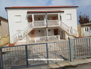 Apartments Debeljak