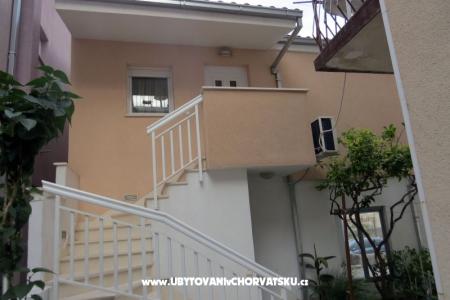 Apartment ANTON photo 2