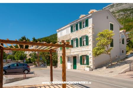 Apartments Zrinka Baska Voda Croatia