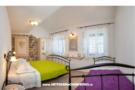 Apartments Zrinka photo 5
