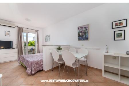 Apartments DIVNA photo 4
