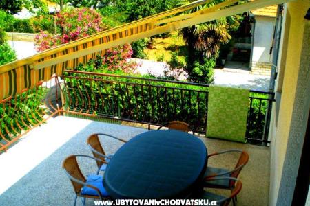 Apartment Dara photo 2