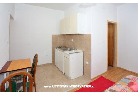 Apartments Anamarija photo 2