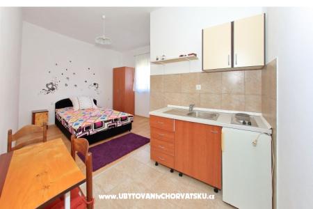 Apartments Anamarija photo 5