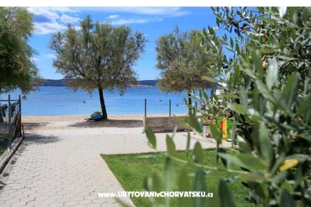 Apartments Tino Bibinje Croatia
