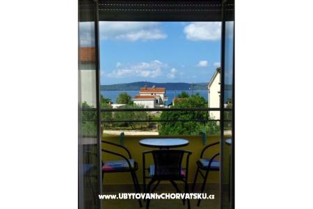 Apartments Lovre photo 4