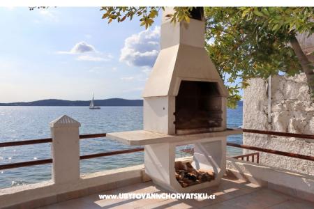 Apartments Mikulandra on the beach photo 2