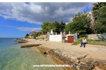 Apartments Mikulandra on the beach photo 3