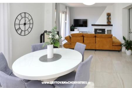 Bella's Home – Bibinje Croatia