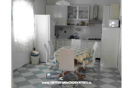 Vacation house Iva photo 2