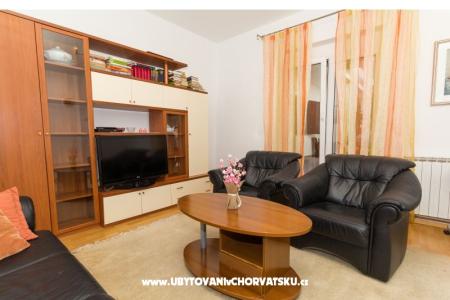 Apartments Ana photo 4
