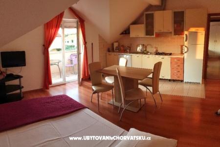 Apartments Krajnović Biograd photo 2
