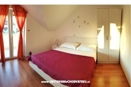 Apartments Krajnović Biograd photo 3